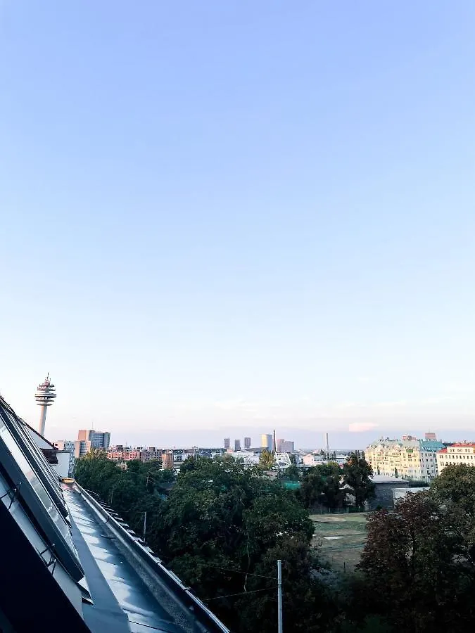 וינה Whats-App Self-Check-In - Penthouse Apartment